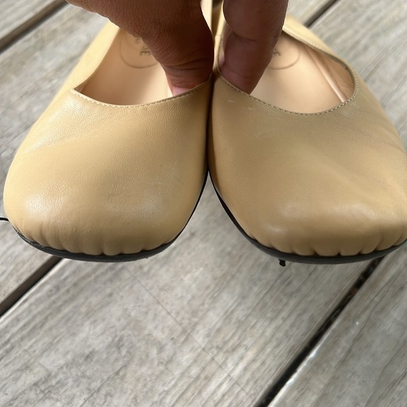 Vero Cuoio Cream Flats - Picture 3 of 9